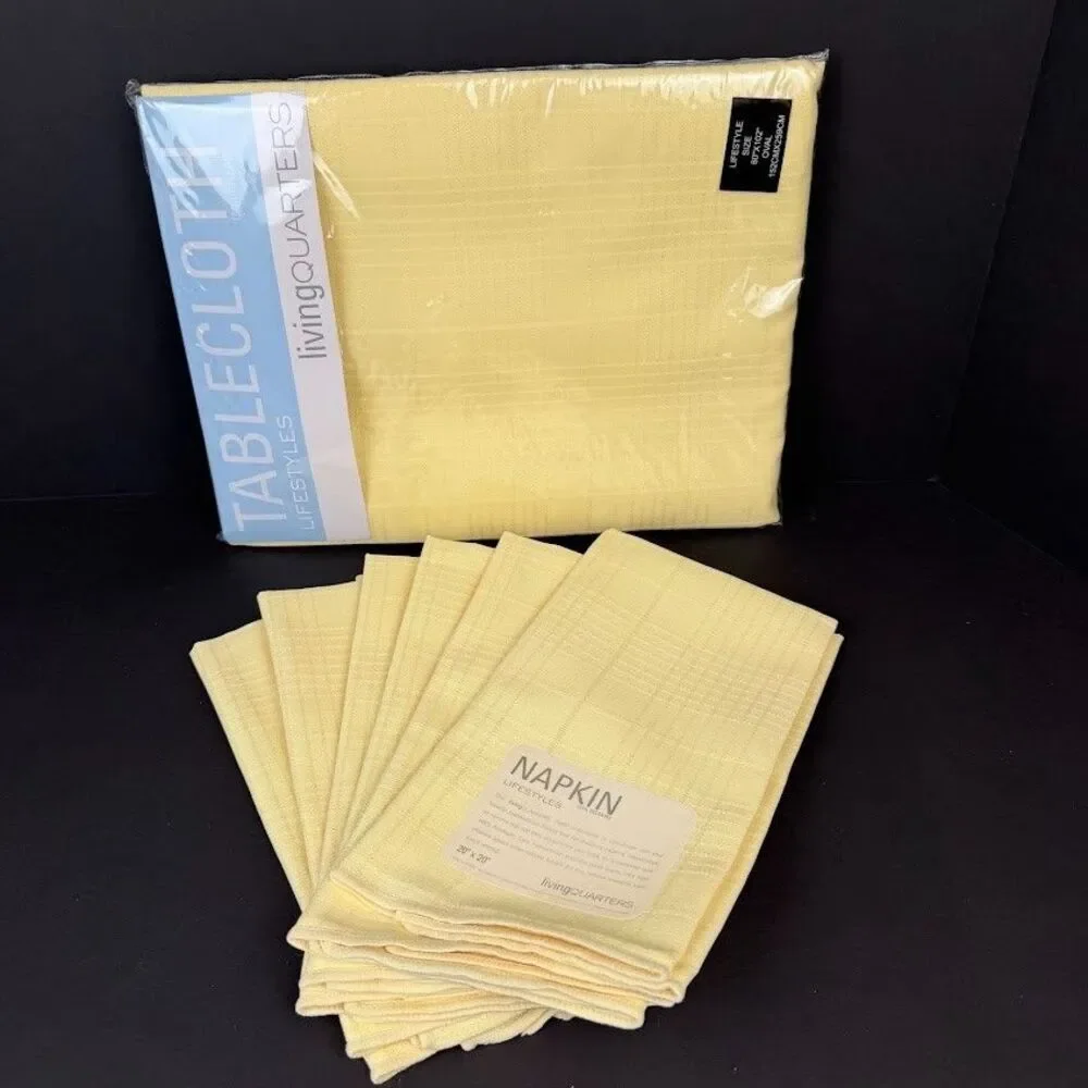 New Living Quarters Yellow 60x102
